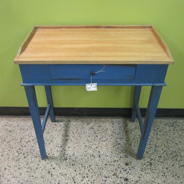 Single Drawer Desk